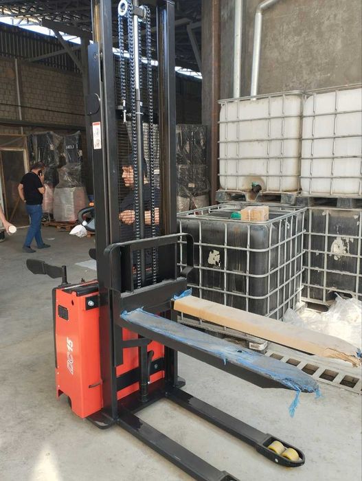 azrzon elektricheskiy shtablyor  Штабелеры электрические