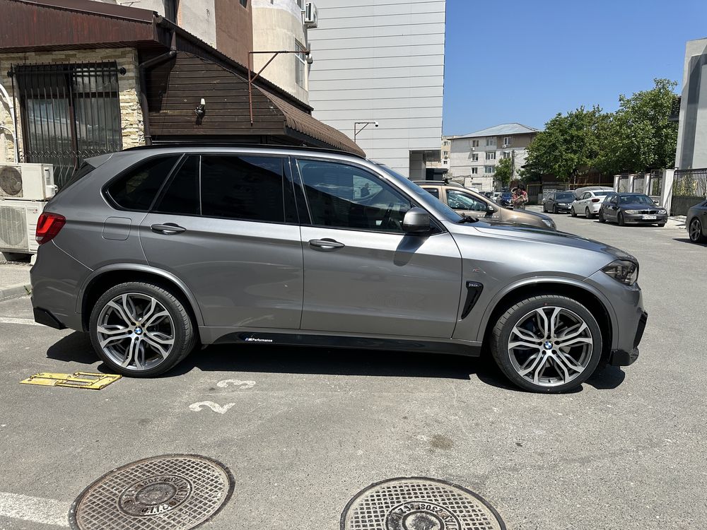 Bmw X5/F15/M50D/distronic