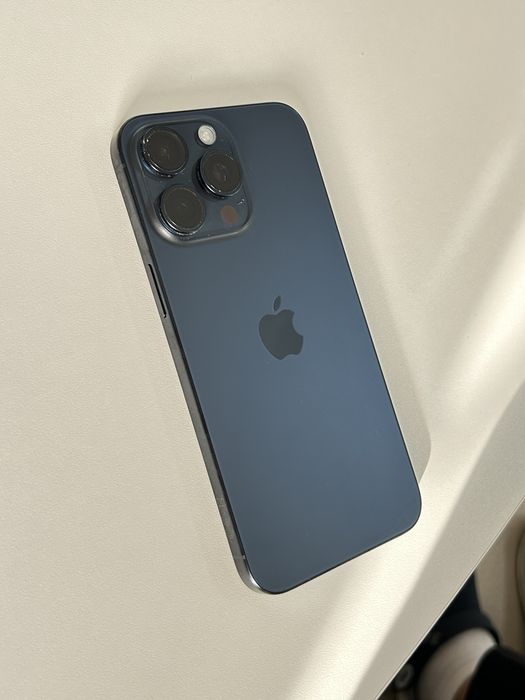 Срочно продам Iphone 15 pro max