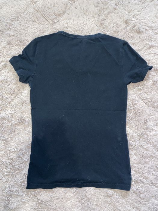 Tricou GUESS ORIGINAL purtat