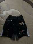 Pantalonii scurtii gallery dept.