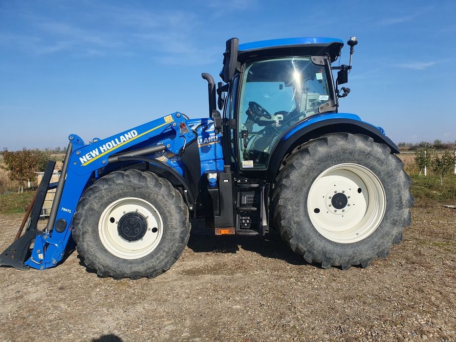 Vând tractor new holland t 6 180
