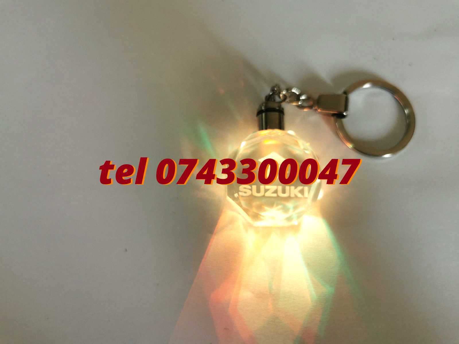 Promotie Breloc Din Sticla Cu Led 6 Culori Suzuki