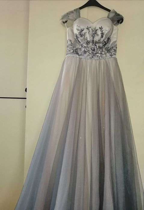 Дизайнерска бална рокля