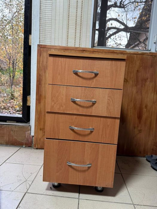 Тумба в хорошем состоянии