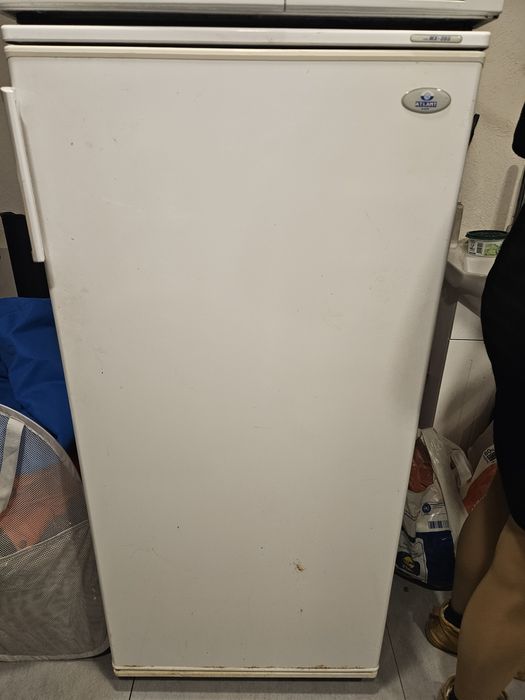 Хладилник лично взимане