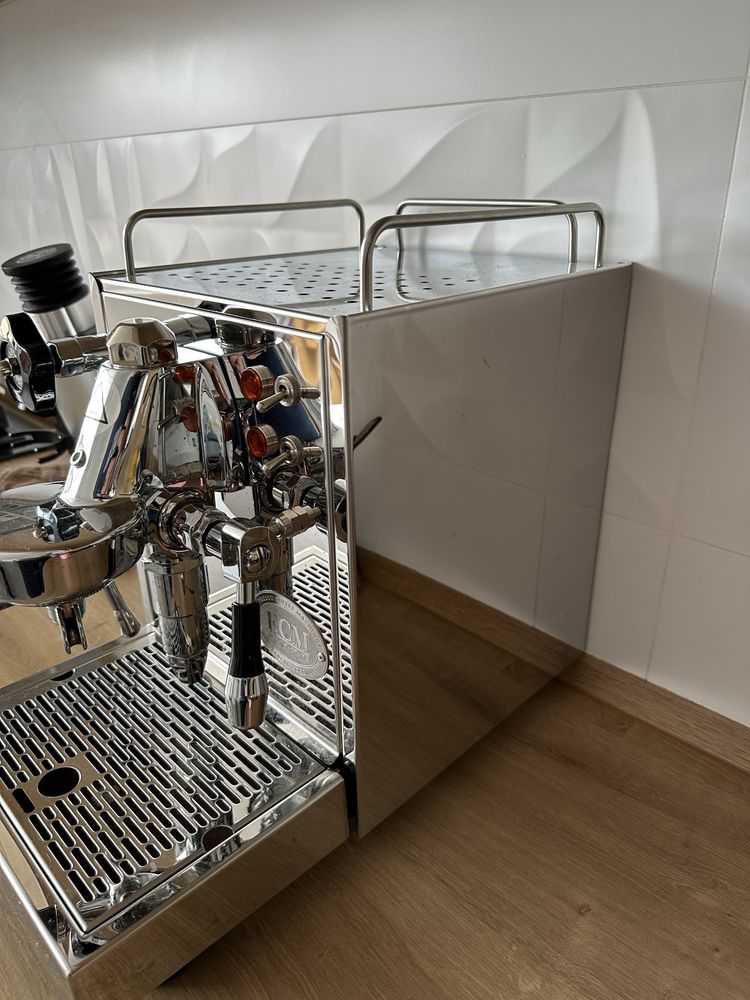 Vand espressor ECM Classika PID in garantie