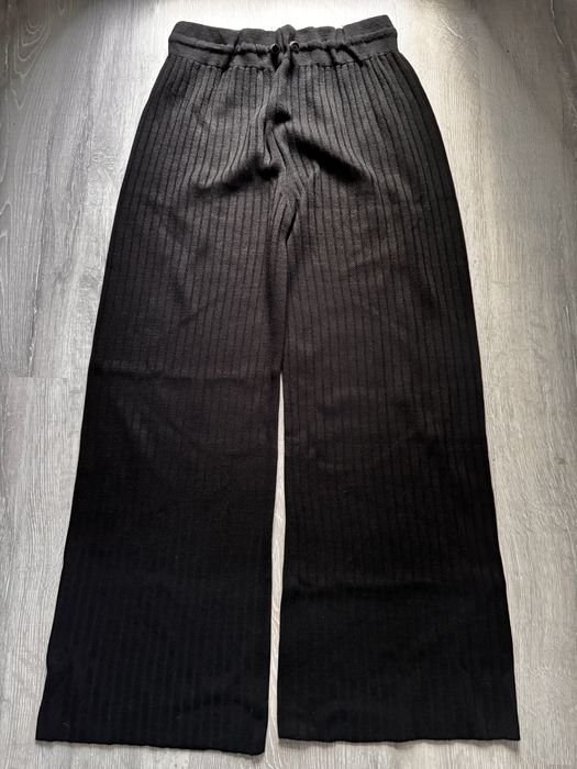 Pantaloni dama.