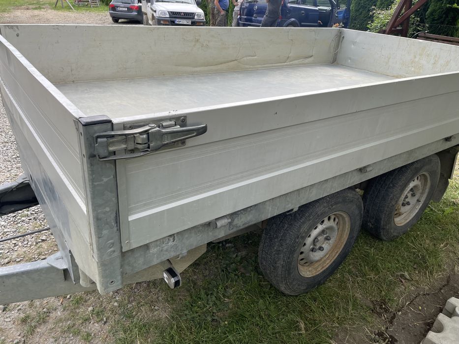 Remorca basculabila in 3 părți