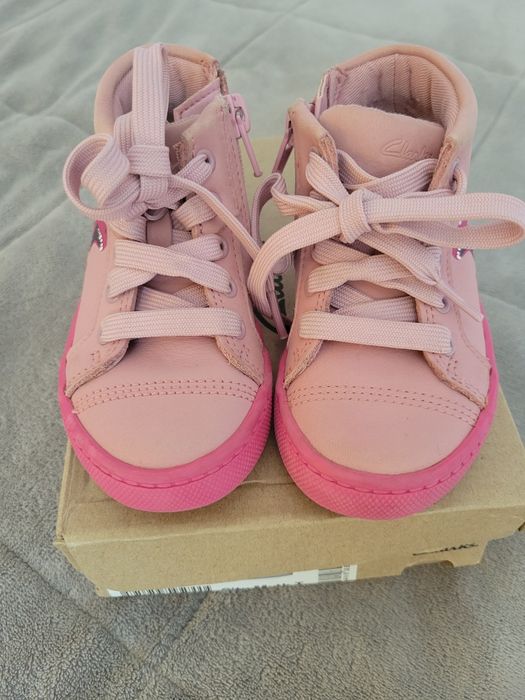 Ghetuțe clarks toamna 22