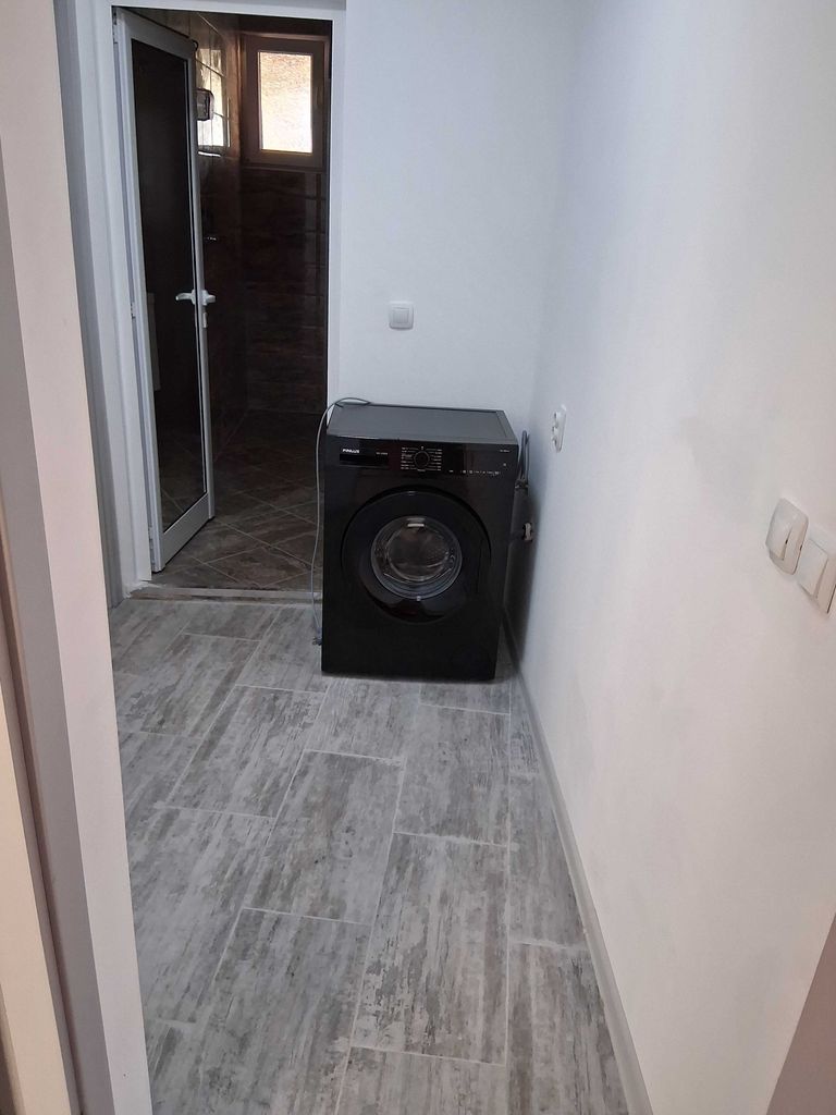 Дава се под наем Къща в с. Царацово, Област Пловдив - 75 кв.м за 510 € - Снимка #8