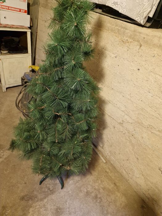 Искусственная ёлка