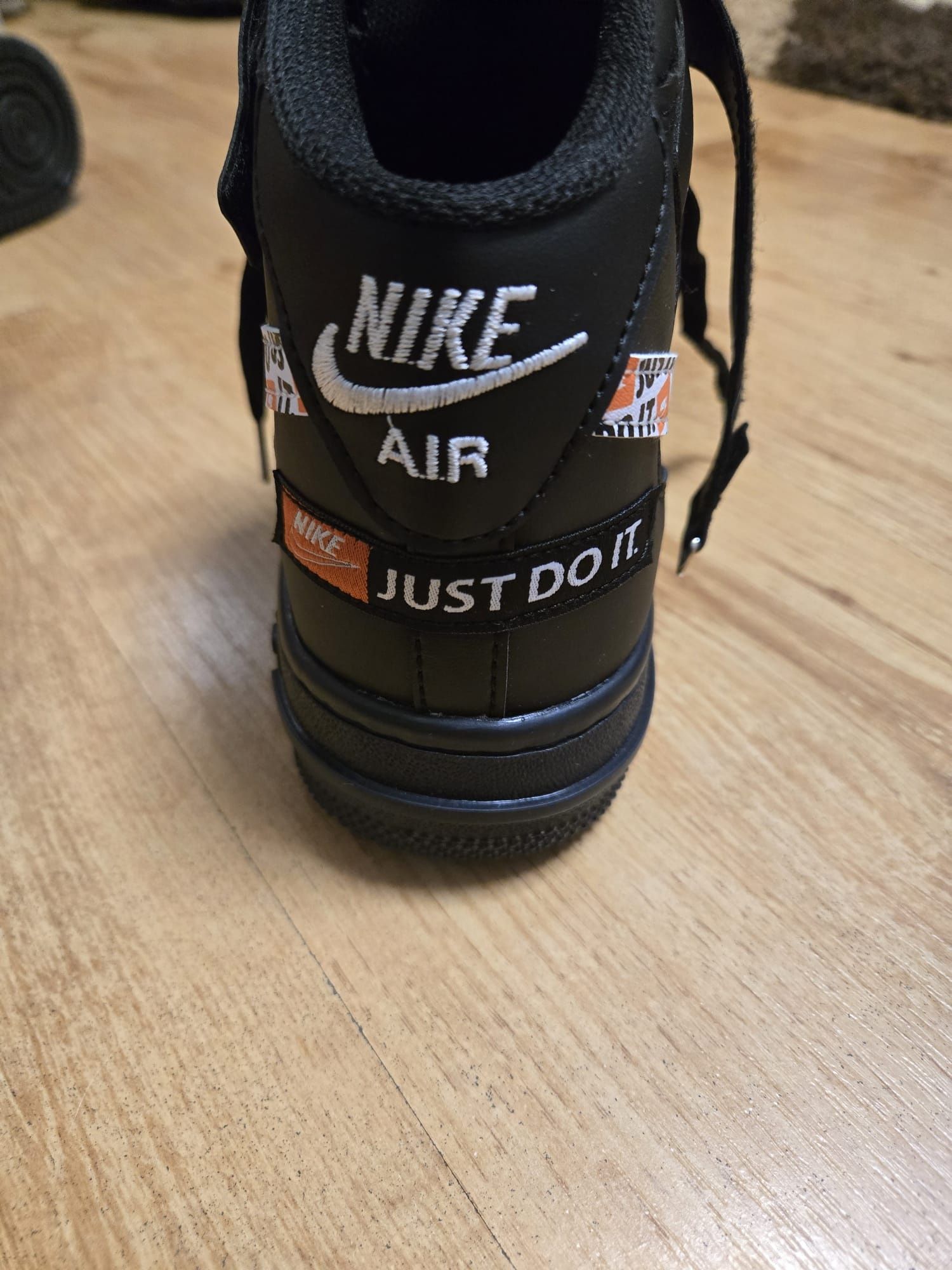 Adidasi Nike Air Force 1 '82 Black Noi