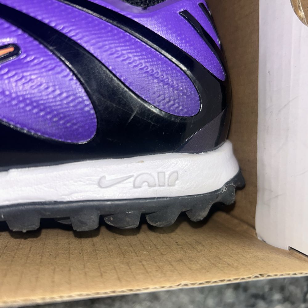papuci fotbal nike tn sintetic marimea 45