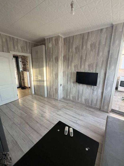 Дава се под наем Двустаен апартамент в Бургас, Славейков - 48 кв.м за 357 € - Снимка #1