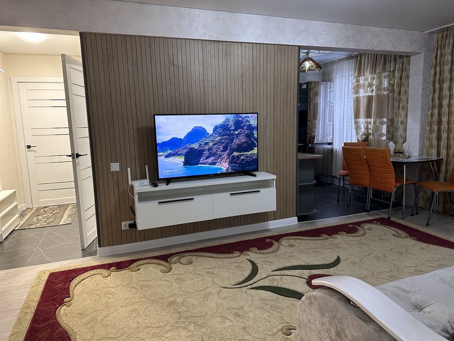 Сдам 3-ёх комнатную квартиру Люкс  в центре