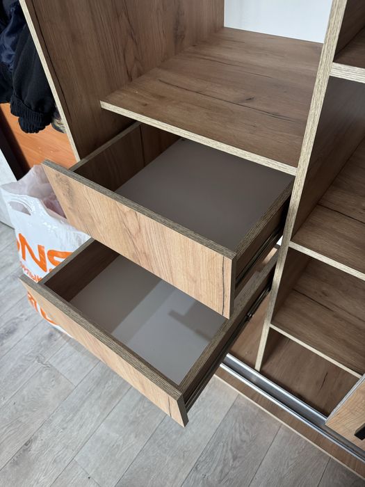 Продается белорусский шкаф