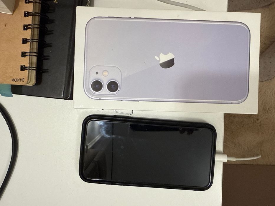 Продам IPhone 11