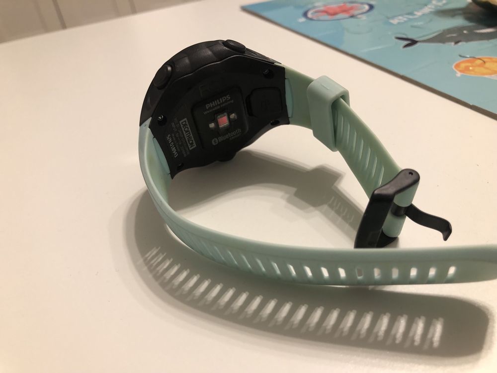 Smart часовник с GPS,, Bluetooth и пулсомер за бягане onmove 500,