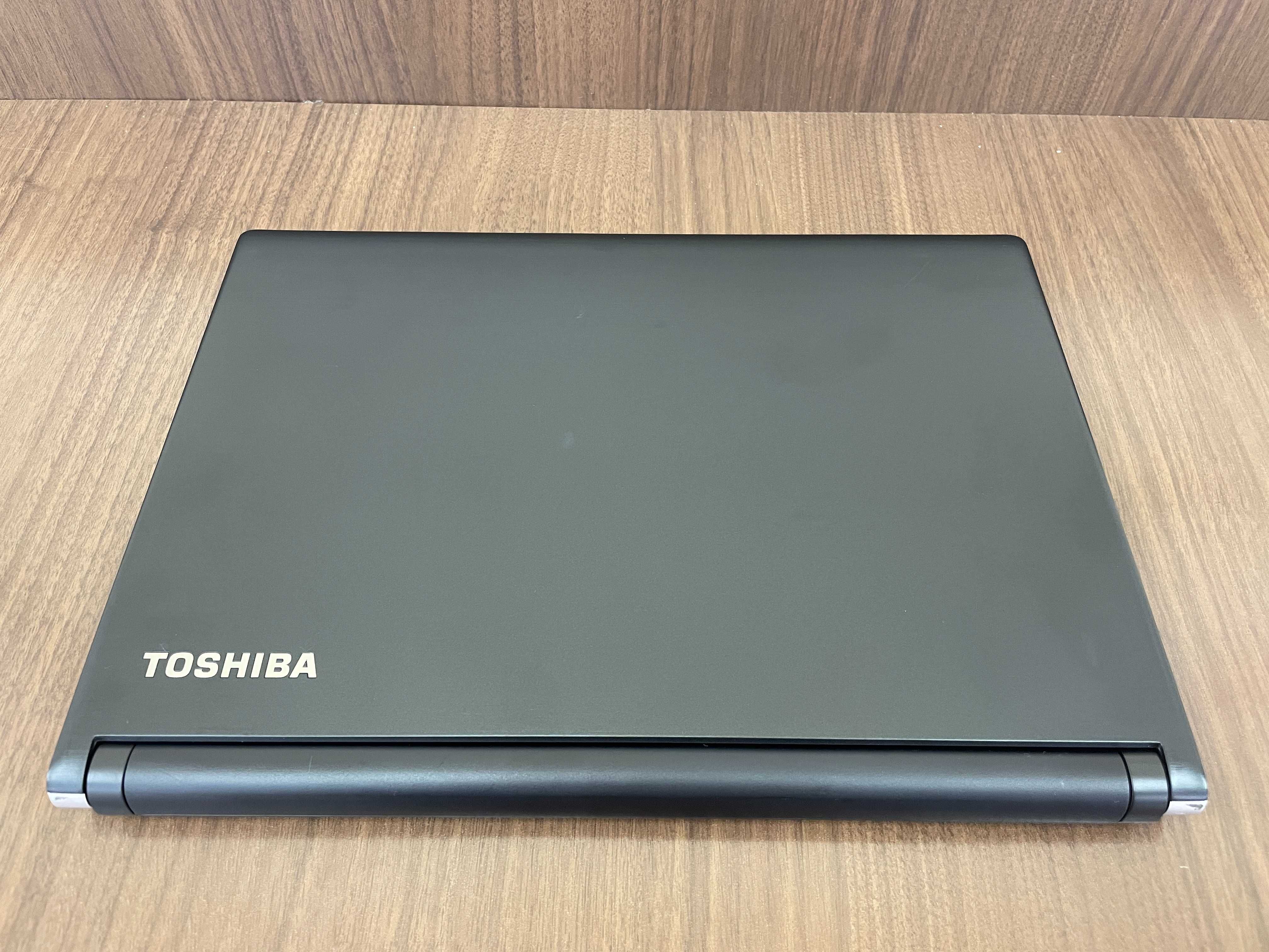 Toshiba Dynabook R73