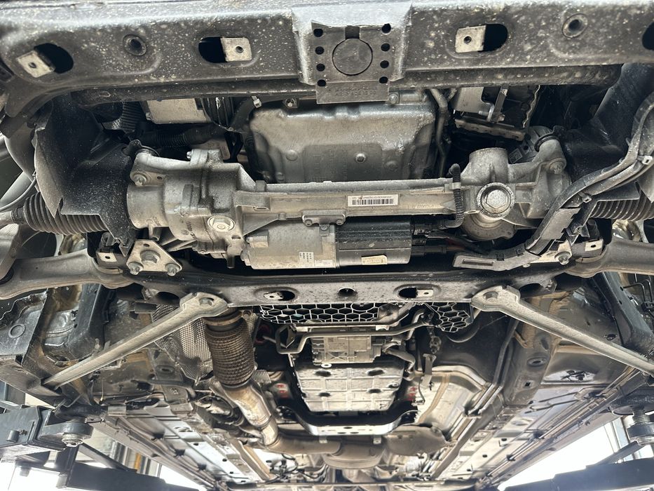 Електрохидравлична рейка за w205 Мерцедес C класа!