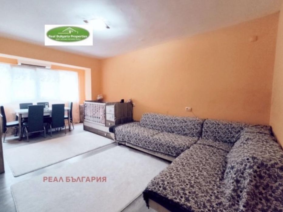 Продава се Тристаен апартамент в Русе, Център - 70 кв.м за 1599 €/кв.м - Снимка #3