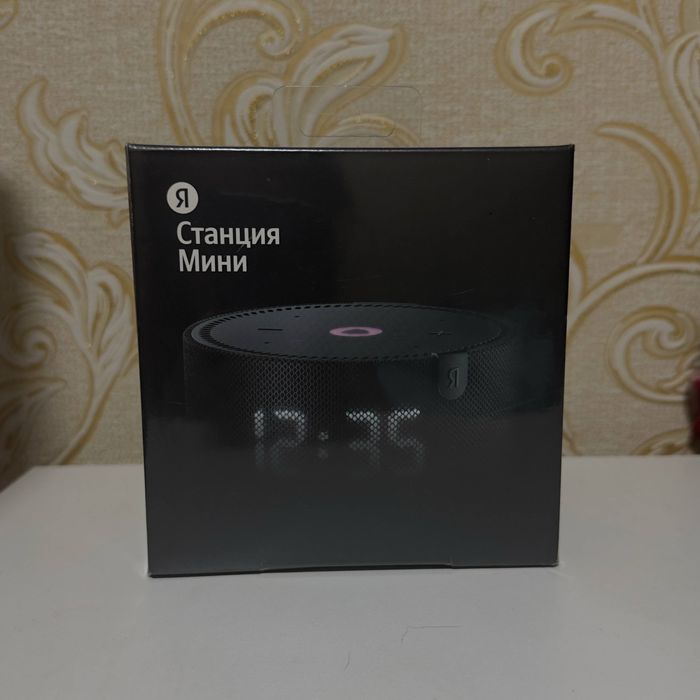 Продам яндекс станцию алиса