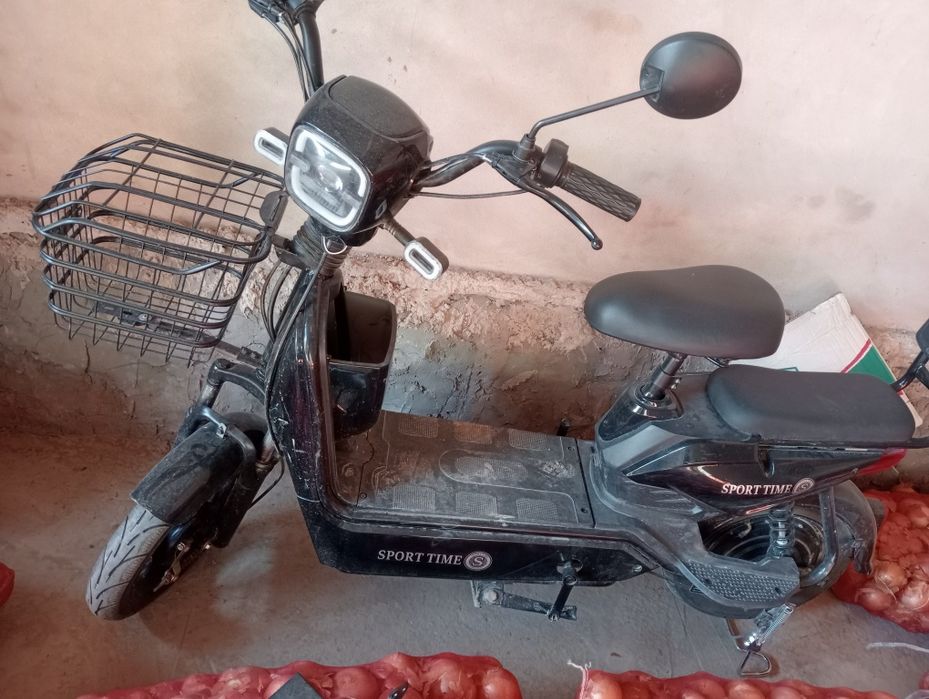 Скутер сатылады жаксы жагдайда