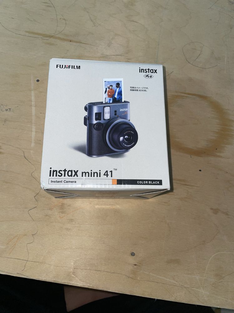 Fuijem instax mini 41