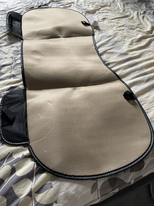 Универсална постелка за седалки