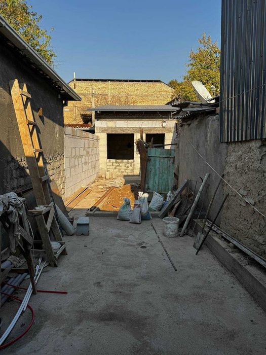 Дом 1.7 соток 4 комн. 2х этажный. Шумиловский городок. Ул. Ош. 125м2