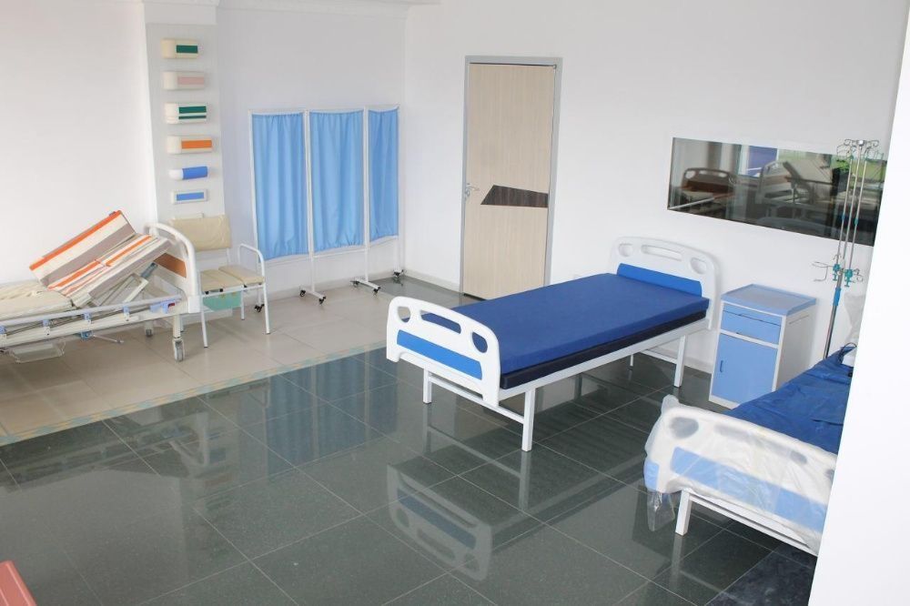 Палатный кровать для клиники