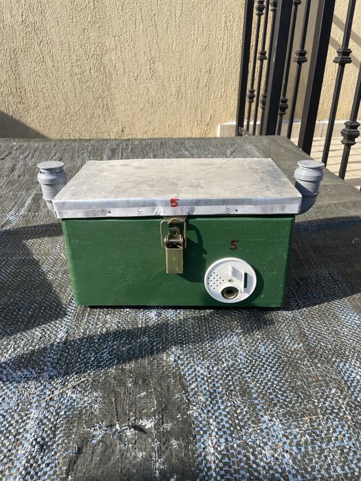 Vând mininucleu apicol dublu