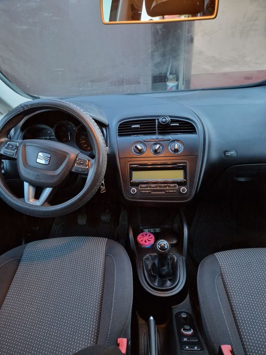 Vând Seat Altea 1,6 Diesel2010