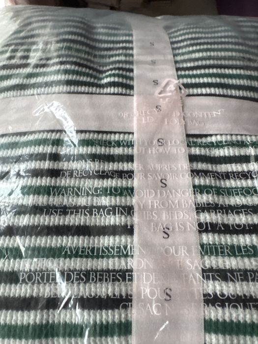 Victoria’s Secret, pijama noua cu eticheta