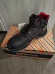 Safety boots noi