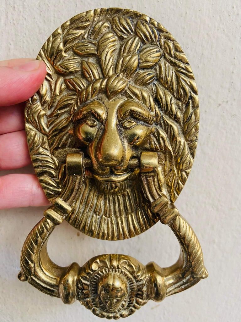 Batator usa din bronz (door knocker)