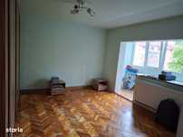 Apartament cu 3 camere -Zona Aradului