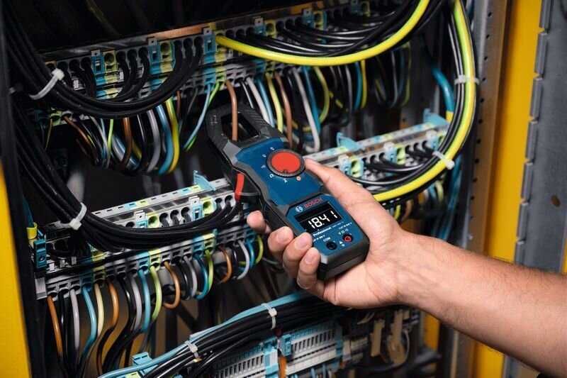 Измервателен тестер - амперклещи за напрежение GMC 600-15 Bosch