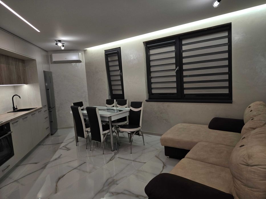 Луксозен нов апартамент с паркомясто до ВСУ, на 5 мин. от плаж Кабакум