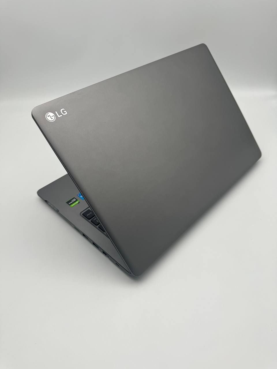 O'yin noutbuki LG Ultra kompyuter