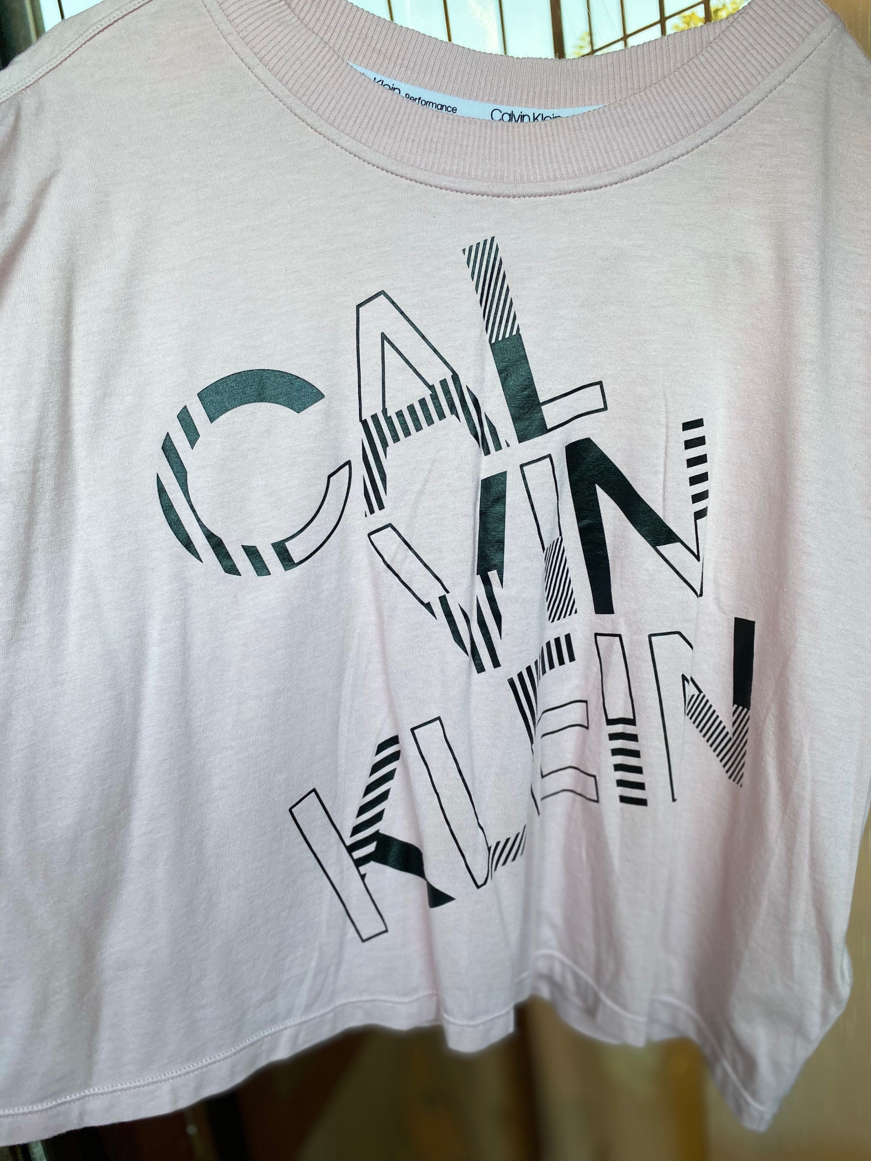 Calvin Klein тениска S/M pp