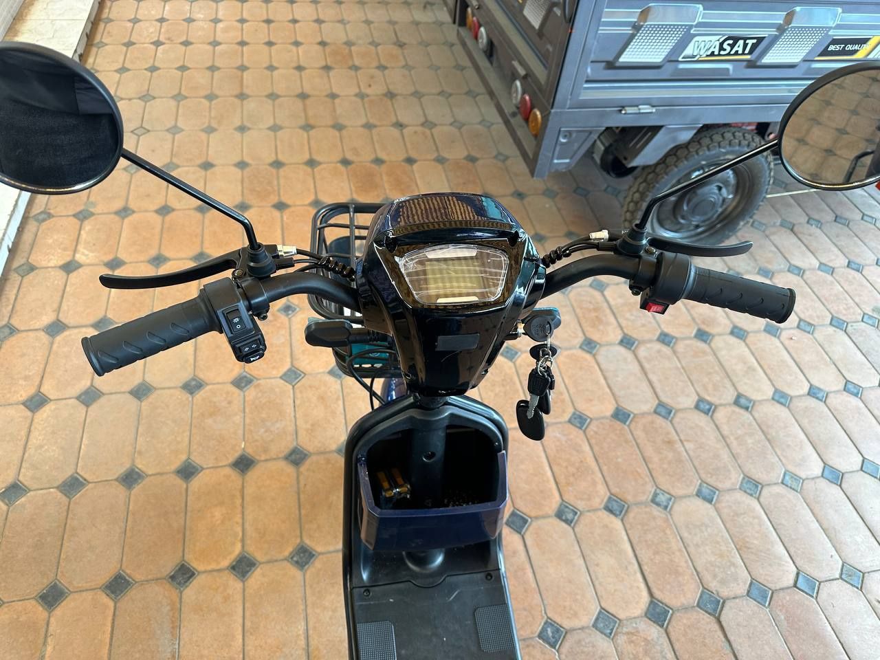 Elektro skuter dastafka bor