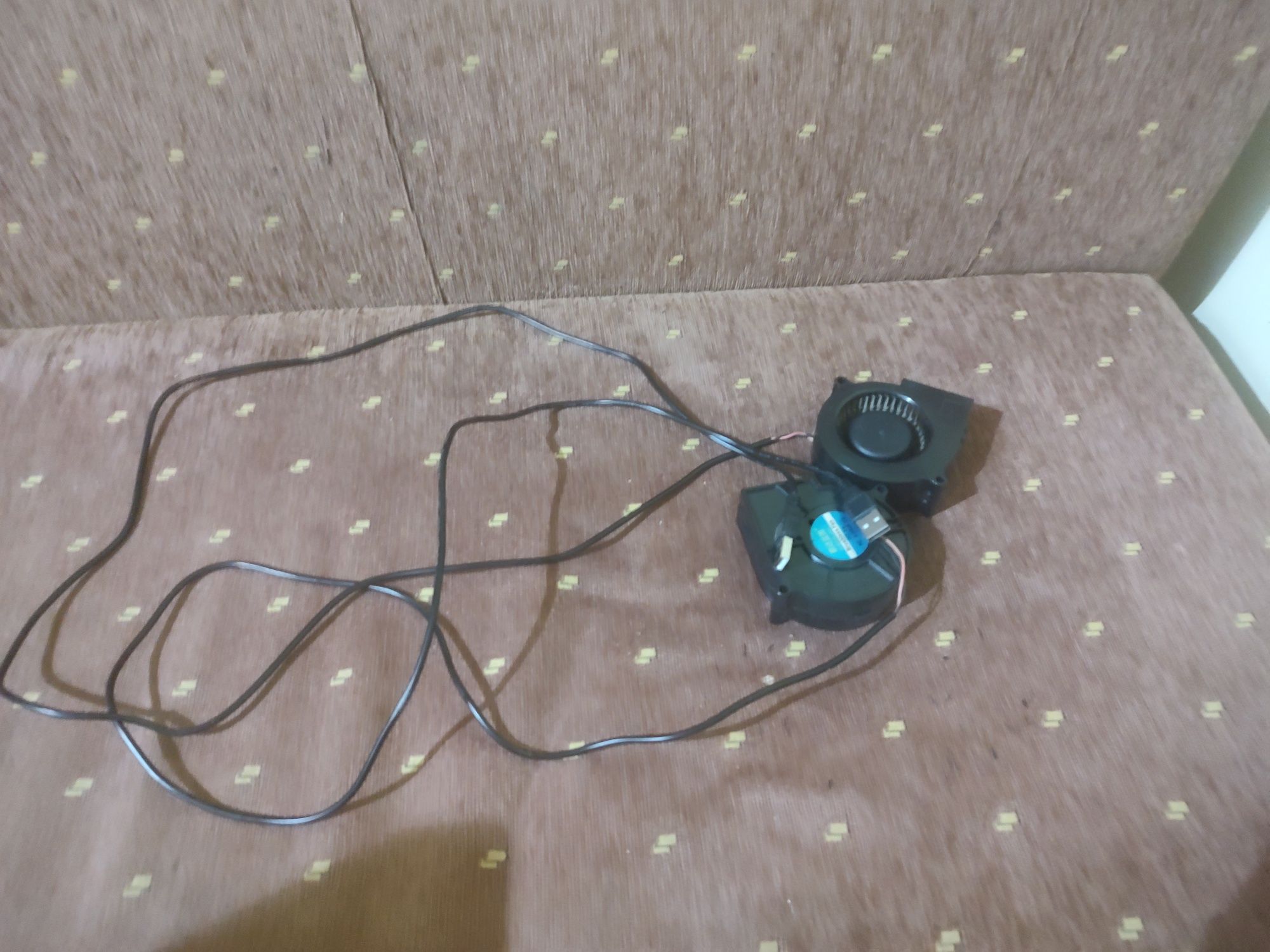 Малки  USB вентилатори - охладители  за лаптоп или компютър