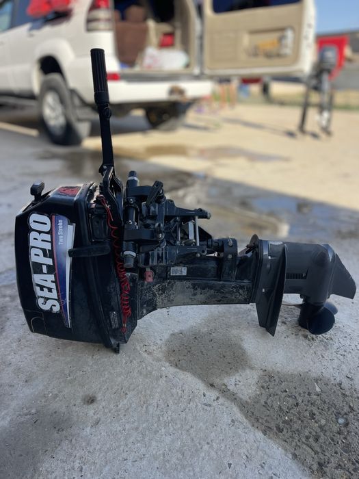 Продам лодочный мотор Меркури 15 л.с.