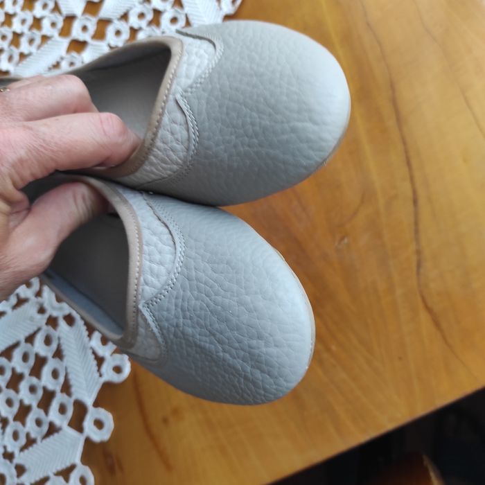 Vând balerini dama 37