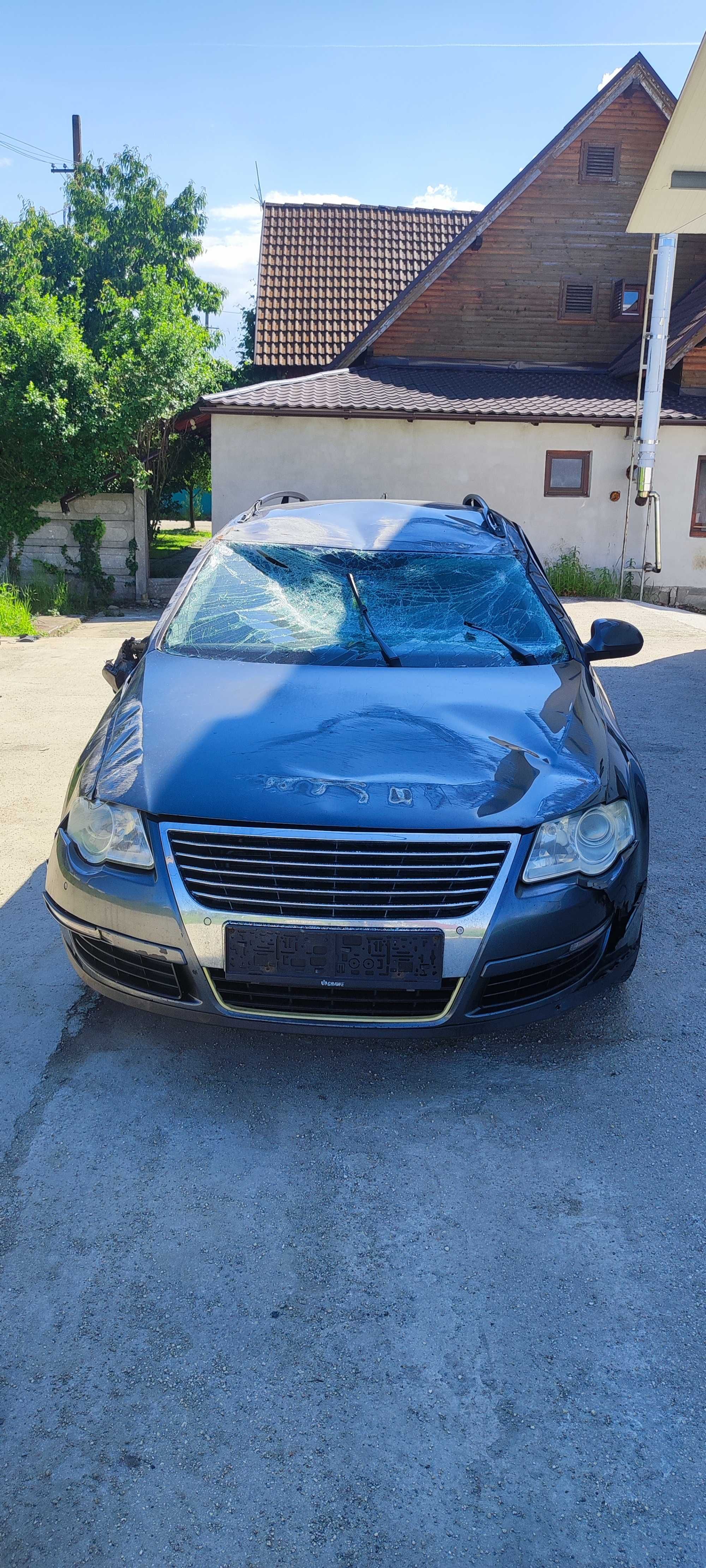 Dezmembrez volkswagen vw passat b6 1.6 TDI 105 cp CAY 5 trepte manual