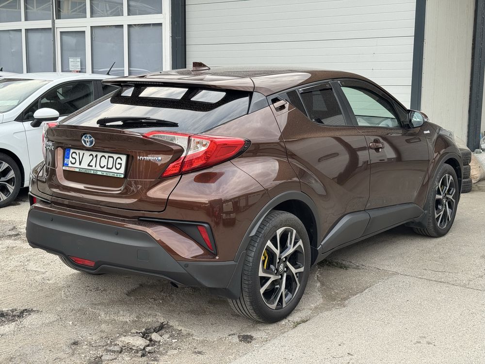Toyota CHR 1.8 Hybrid 2018 fara avarii stare impecabila