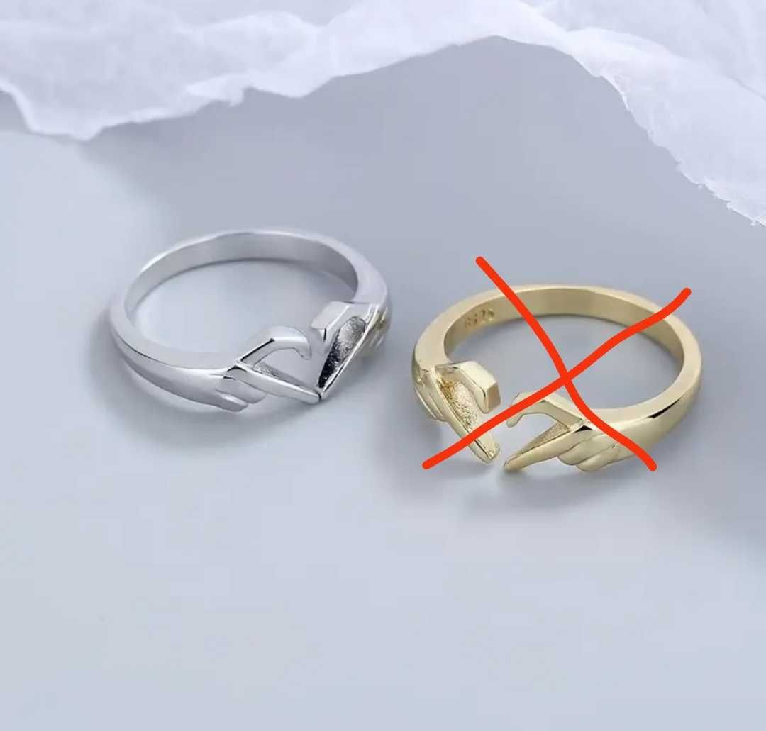 Кольцо в виде сердца с надписью внутри