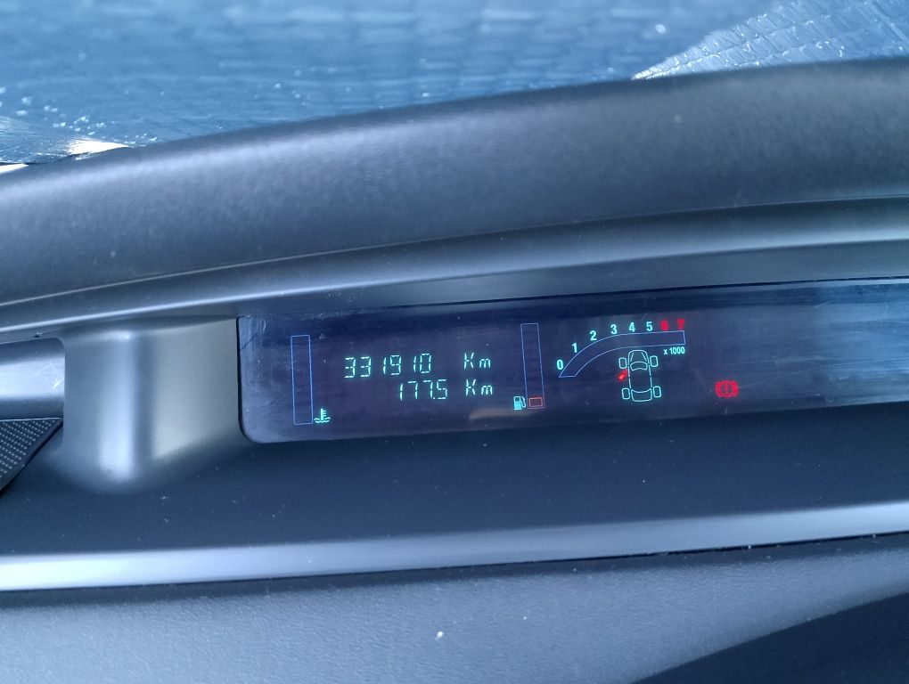 Продавам Renault Scenic II 2.0/16V, газ/бензин 2004г.